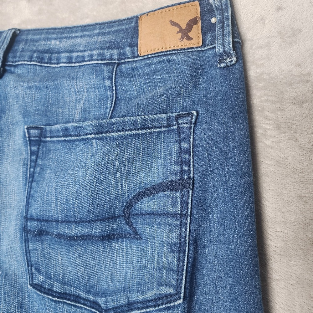 American Eagle Super Hi Rise Flare Jeans Womens Size 12 Blue‎ Frayed Hem - Picture 5 of 8